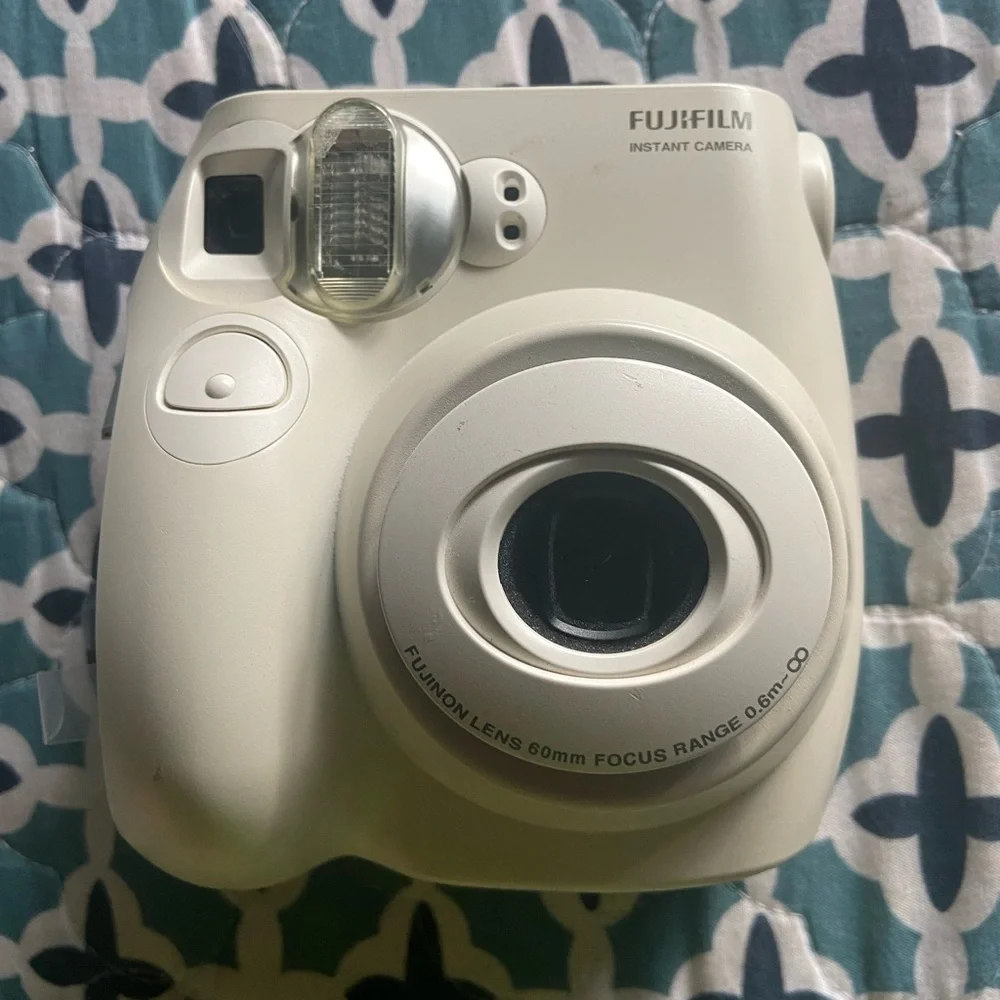 Fujifilm instax mini 7s instant camera